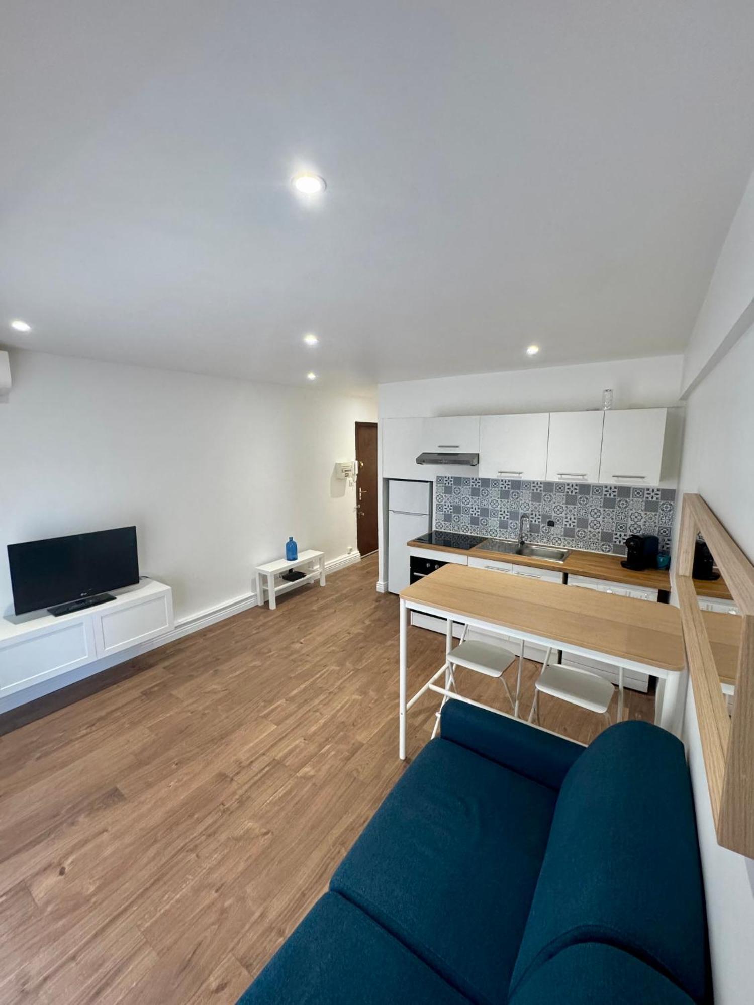 Appartement Joli 2 Pieces *